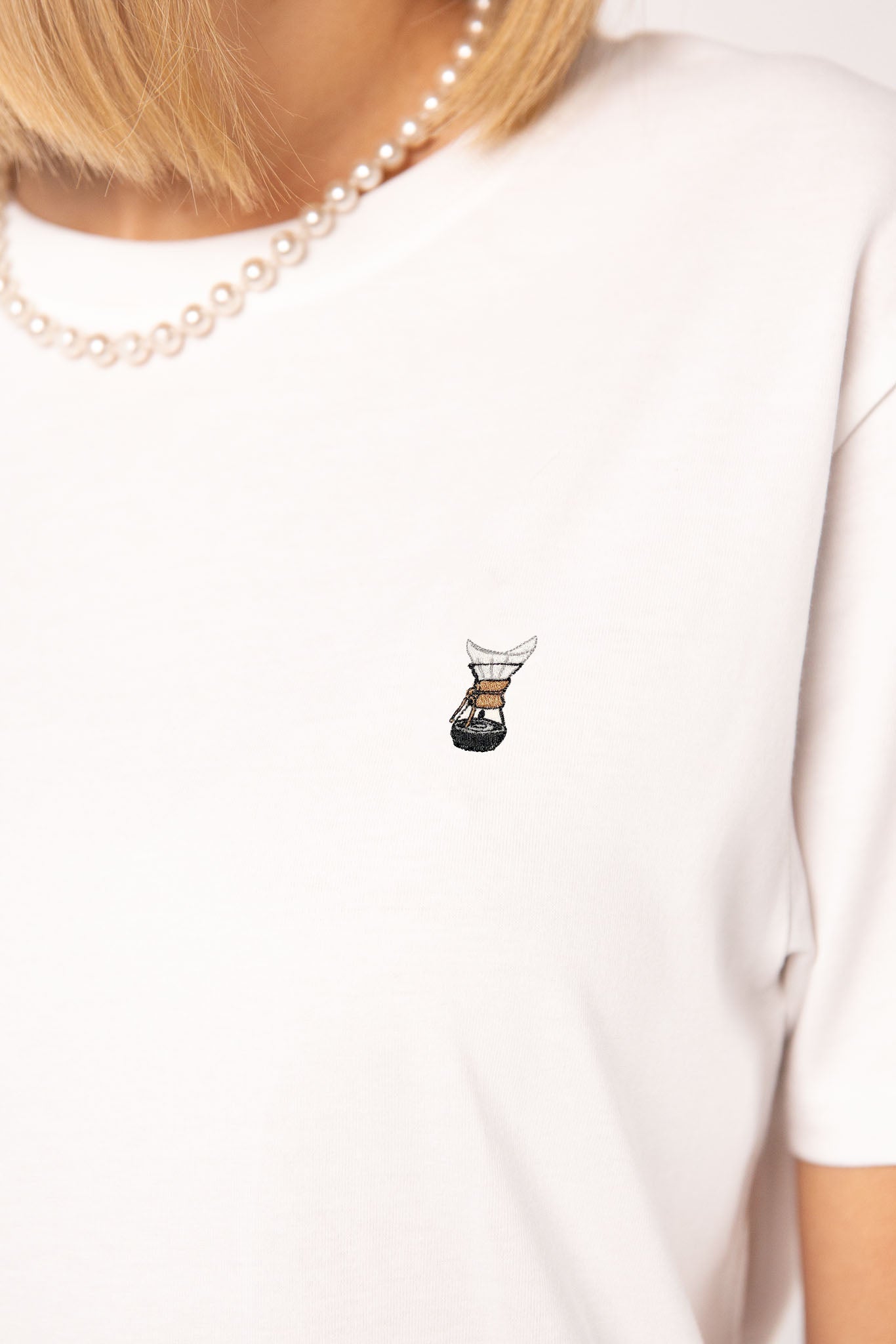 Sophisticated filter  |  Besticktes Frauen Oversized Organic Bio Baumwoll-T-Shirt