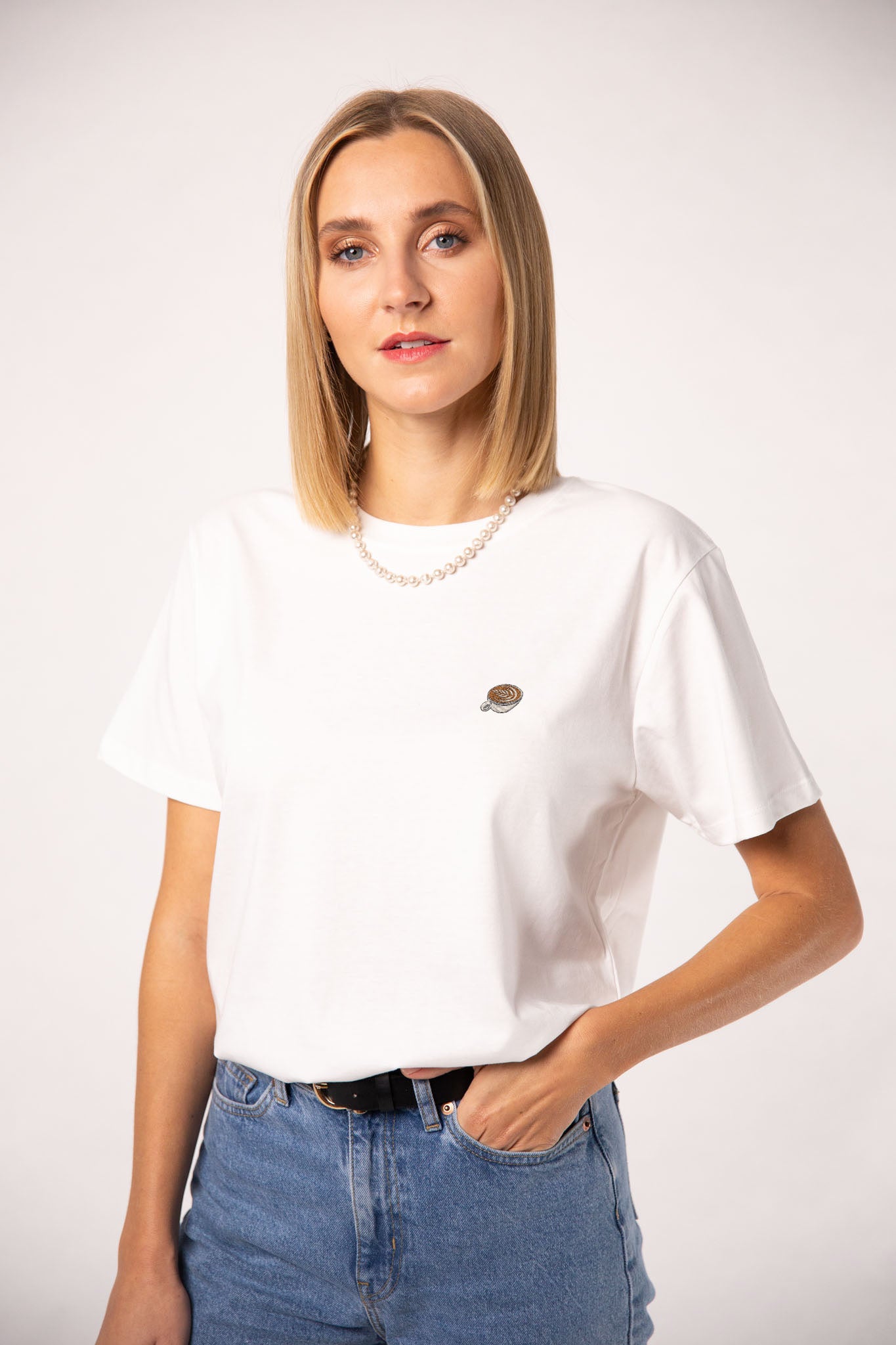 Flat White | Besticktes Frauen Oversized Organic Bio Baumwoll-T-Shirt