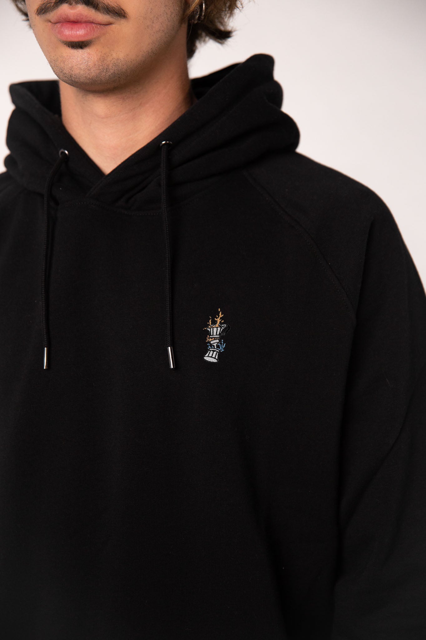 Espressokocher Boom | Bestickter Bio Baumwoll Männer Hoodie