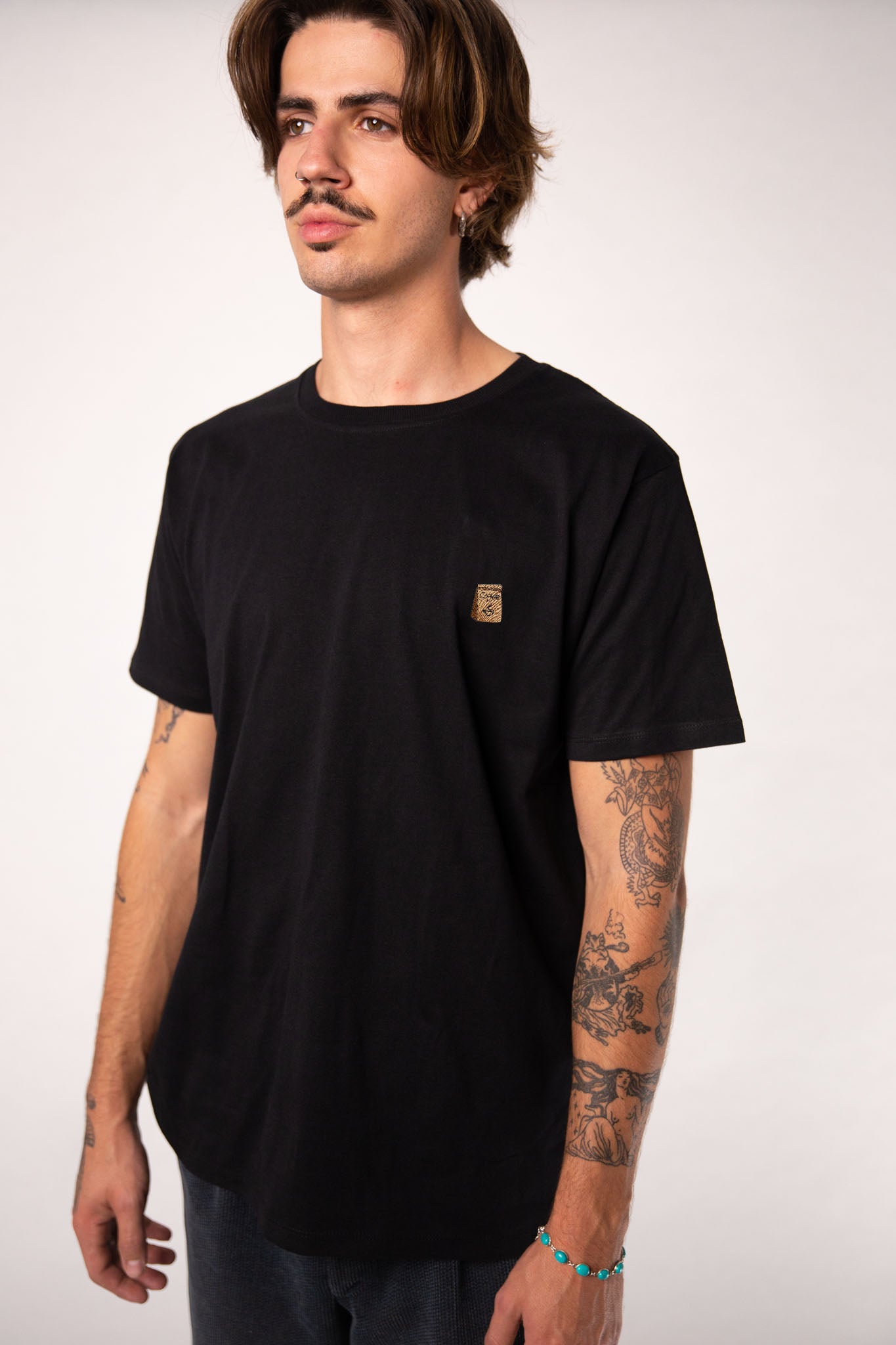 Coffee Bag | Besticktes Organic Bio Baumwoll Männer T-Shirt